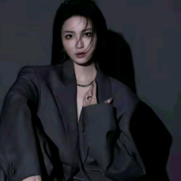 溶溶RONGRONG女装穿搭