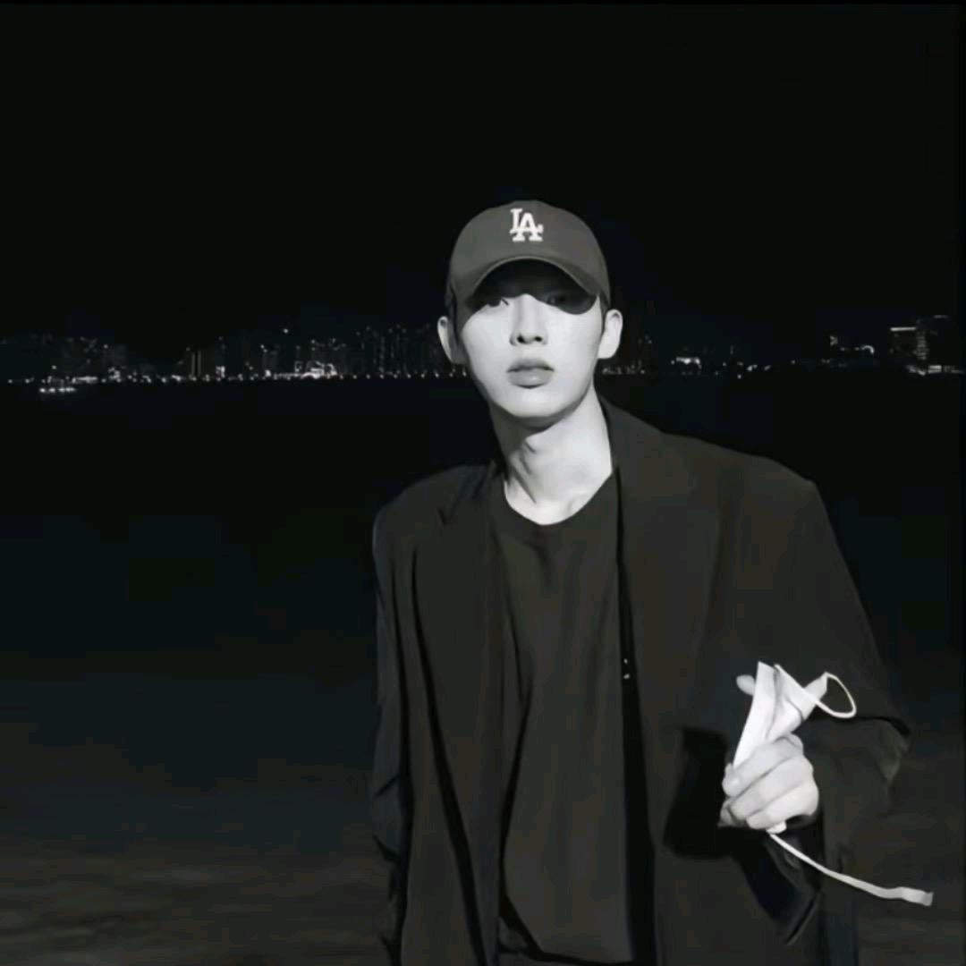 那个男的