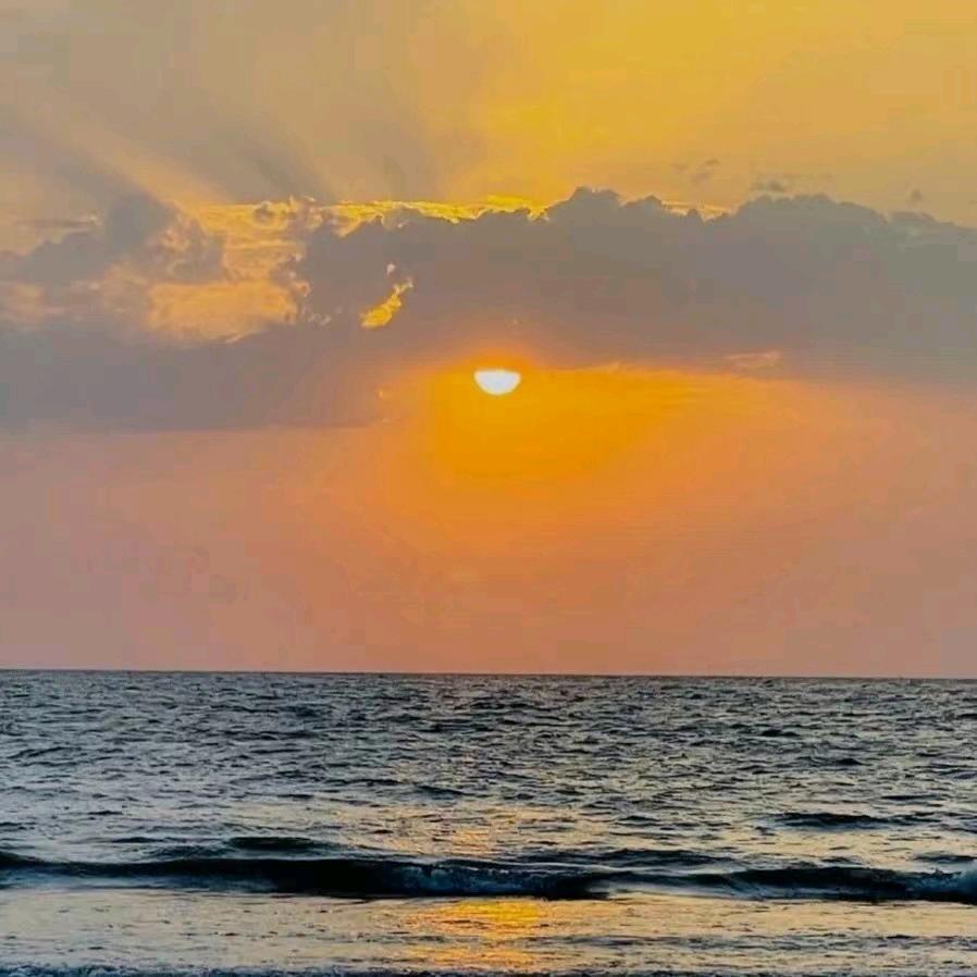 アク不如他ナヒン