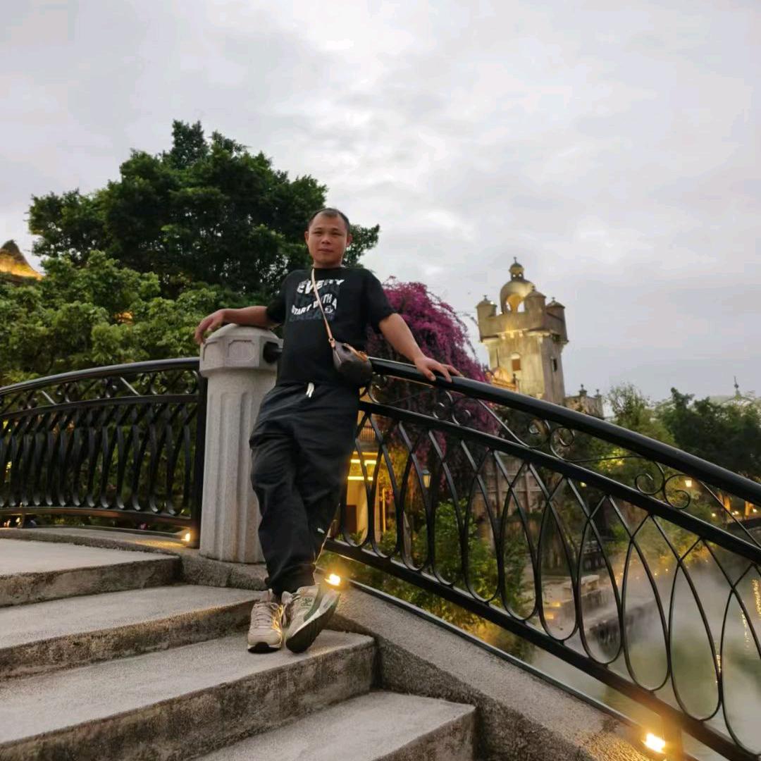 ꧁꫞꯭《小黑哥》꫞꧂