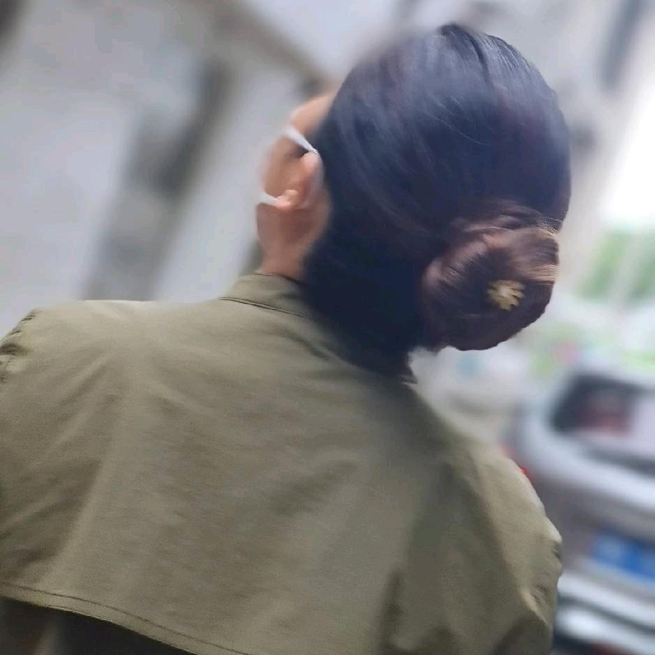 㿝卄