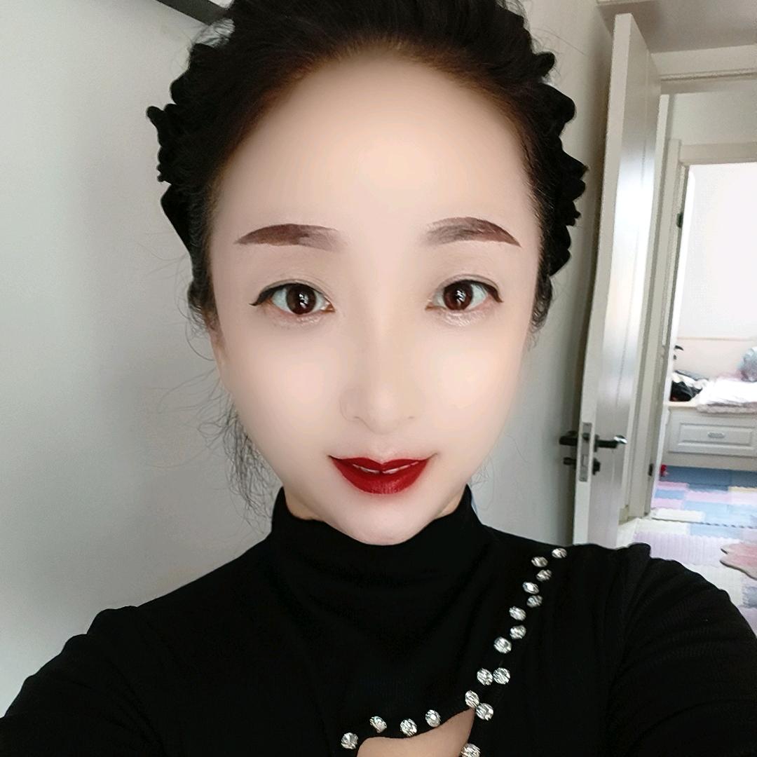 妍妮儿爱美食