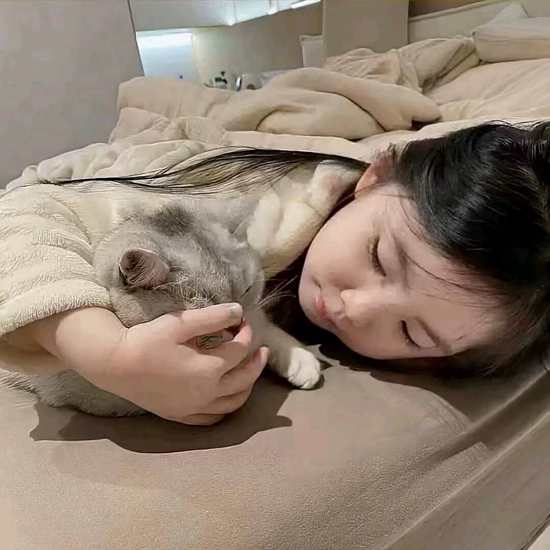 @nini