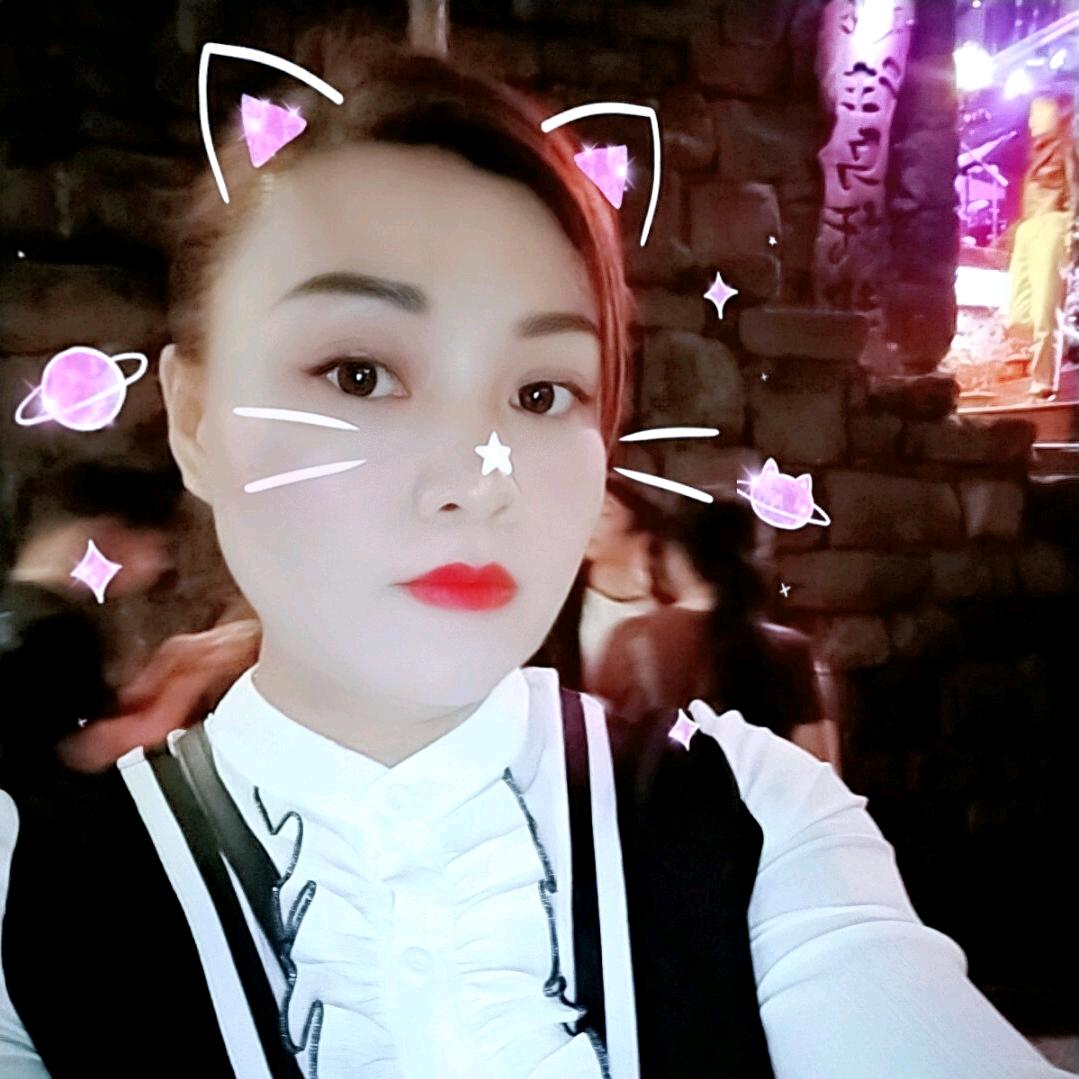 杨杨🎤得意🧲