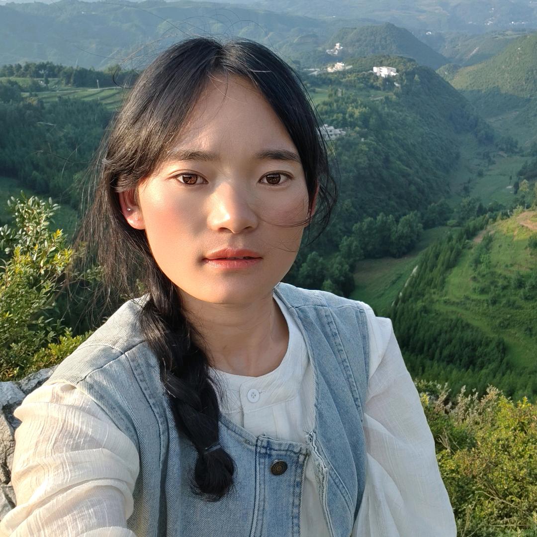 叶子吖（带三娃）