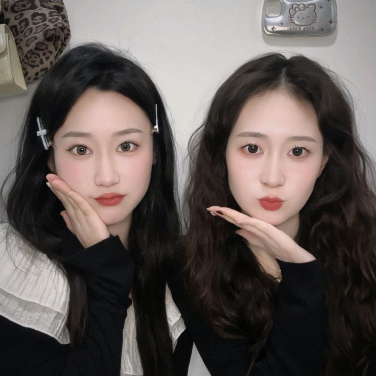 阿妮和小萌❤️