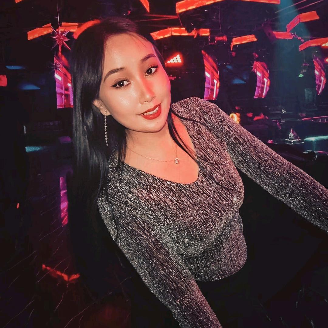 aray（二胎宝妈 ）😋