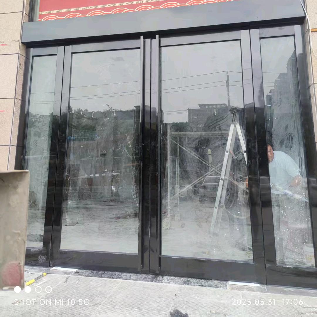 焦作市丽华玻璃装饰