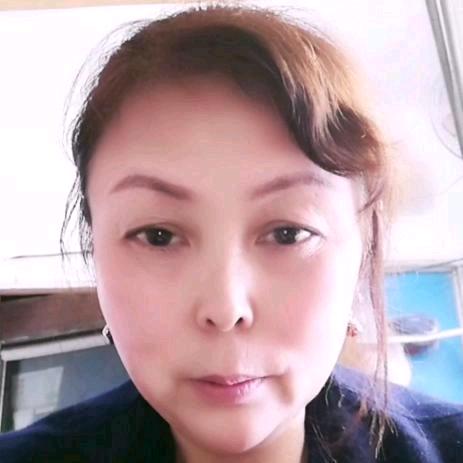 何姐