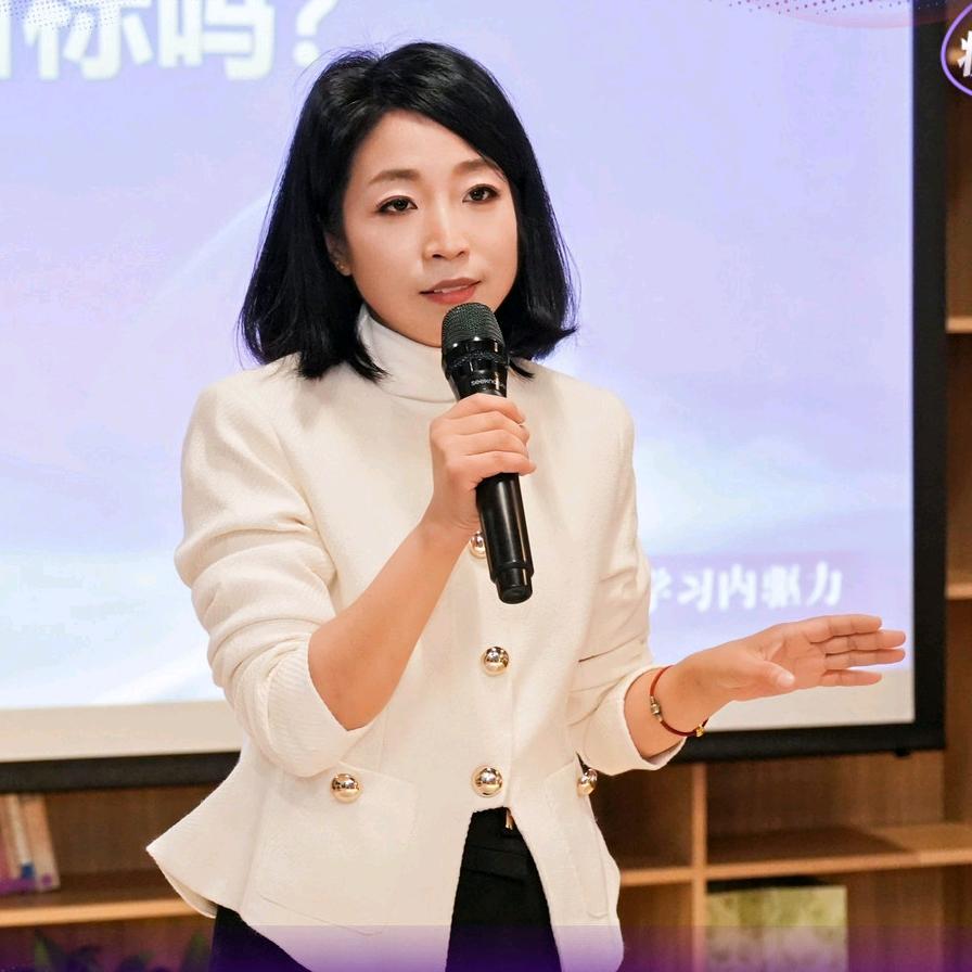 桃子老师