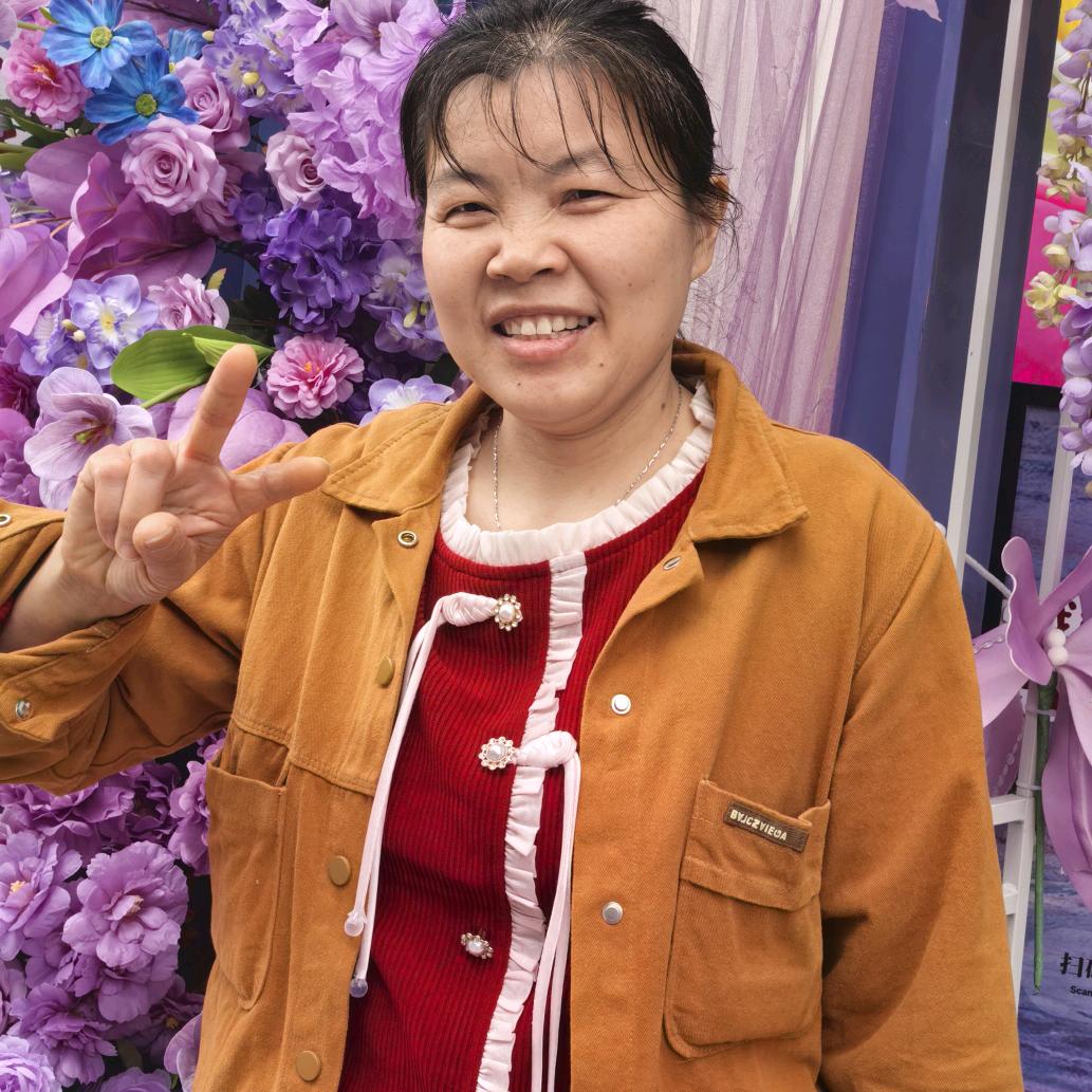 许姐，新人直播，不定时开