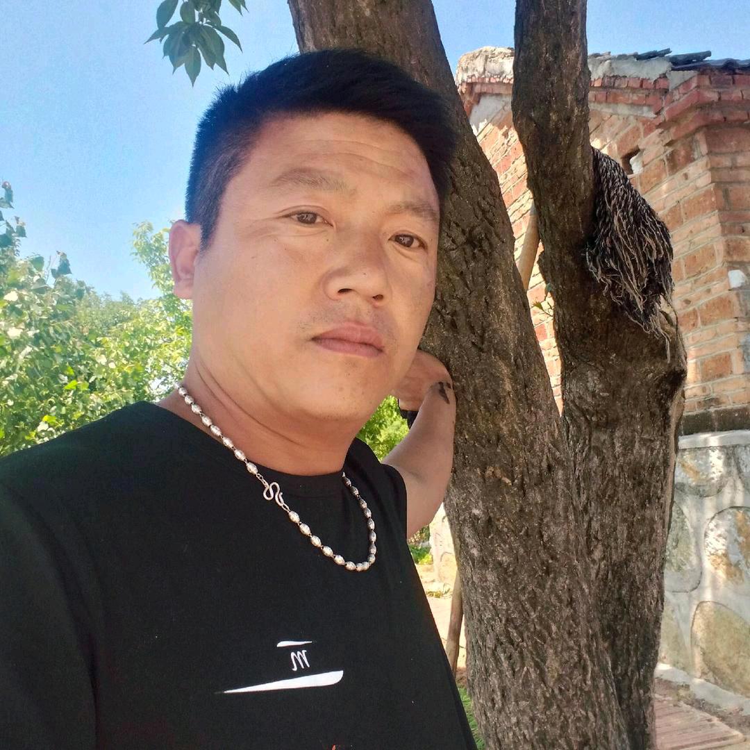 <朱学武外墙翻新喷砂>>真石漆，水包砂