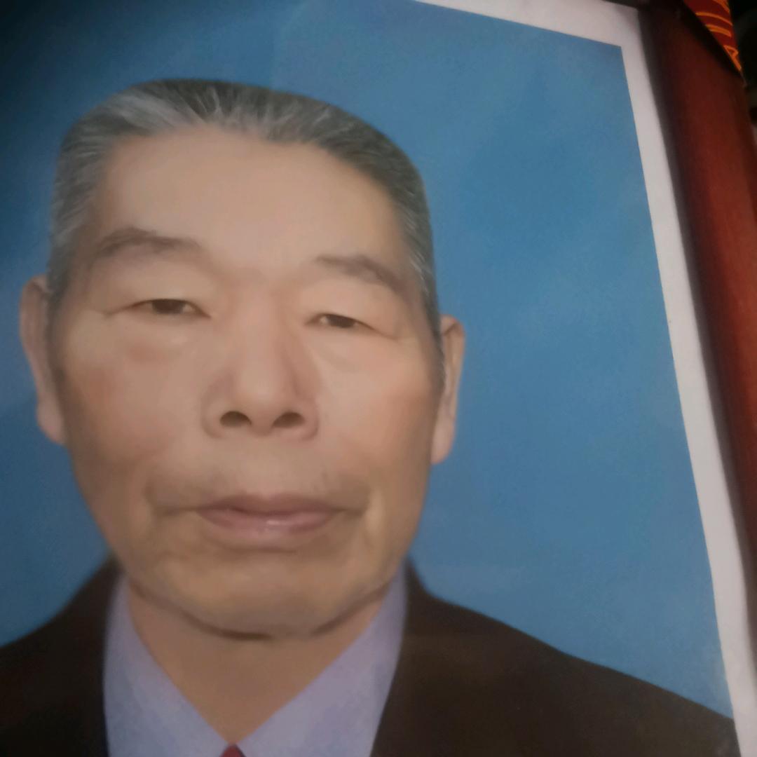 自红