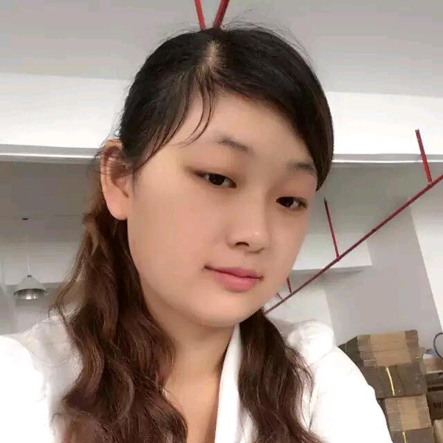 LI雅婷