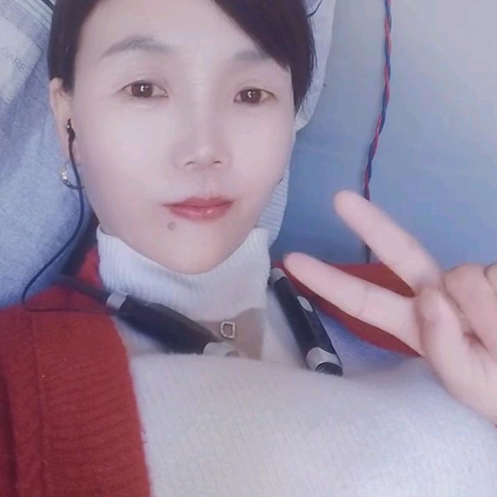 开心每一天🍎 下午六点半开播