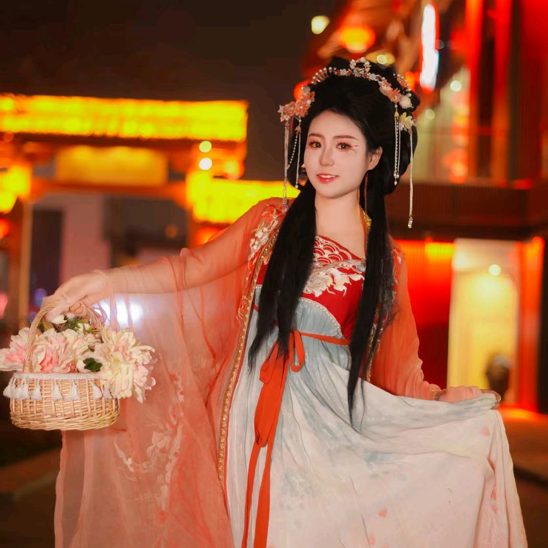 杨千予     2