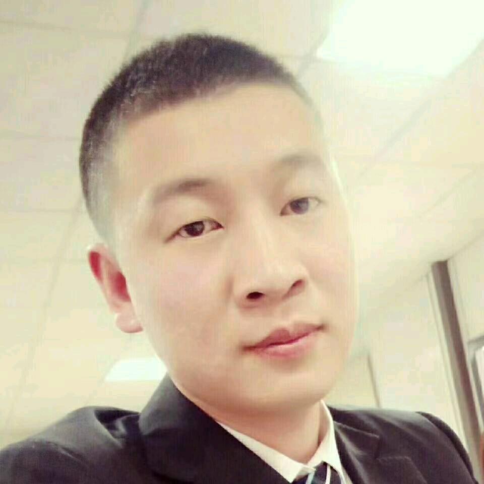 龙哥（易琨🎣钓鱼）