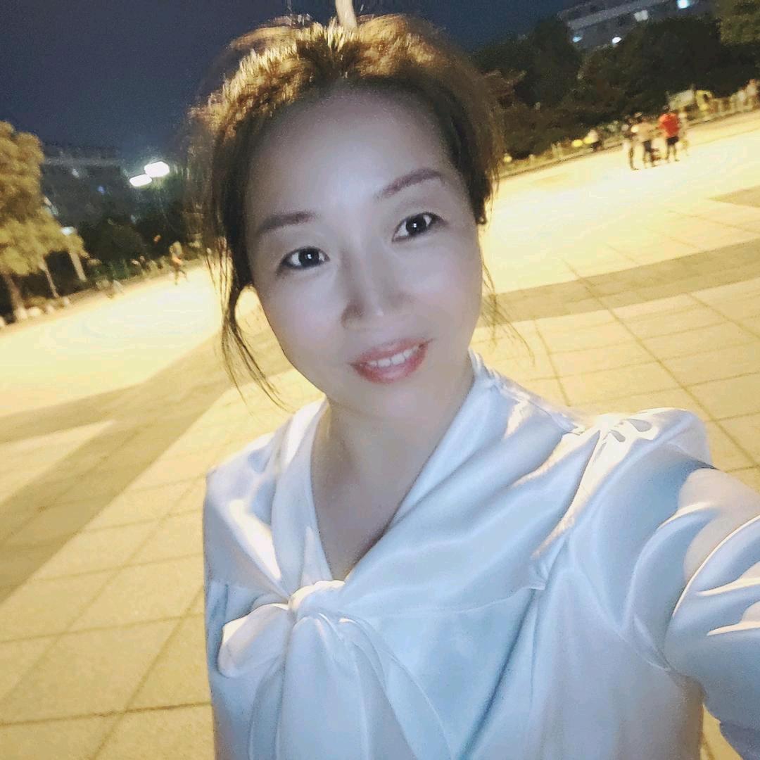 ★爱笑的眼睛★(拒私聊)