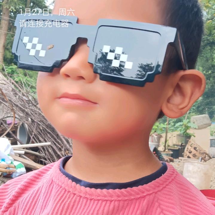 专承接给排水，二配，桥架，装灯，穿线