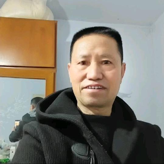 王清鸽头像