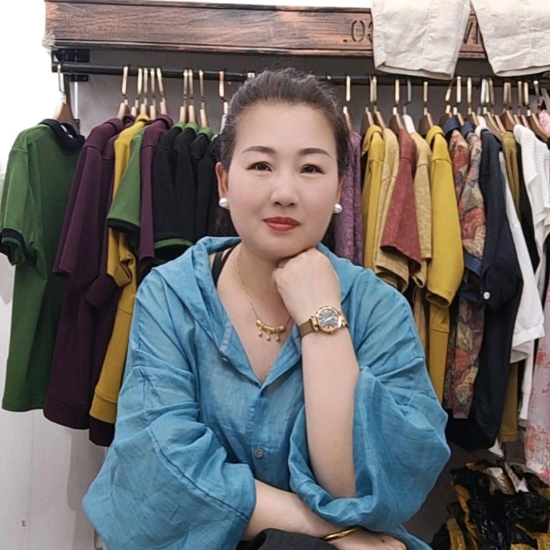 襄城县晓鹤衣橱