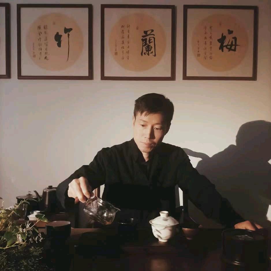 春山茶事