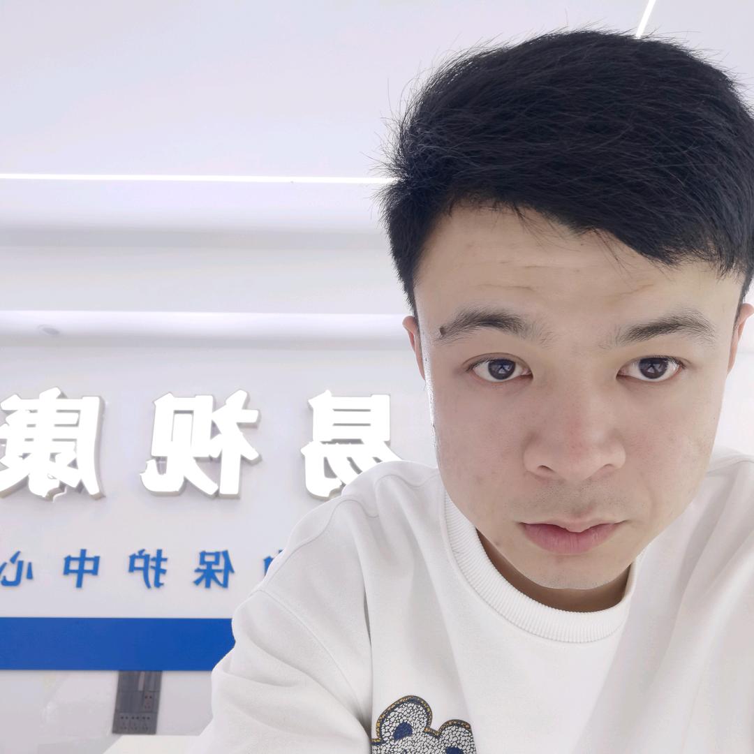 刘越有个眼镜店
