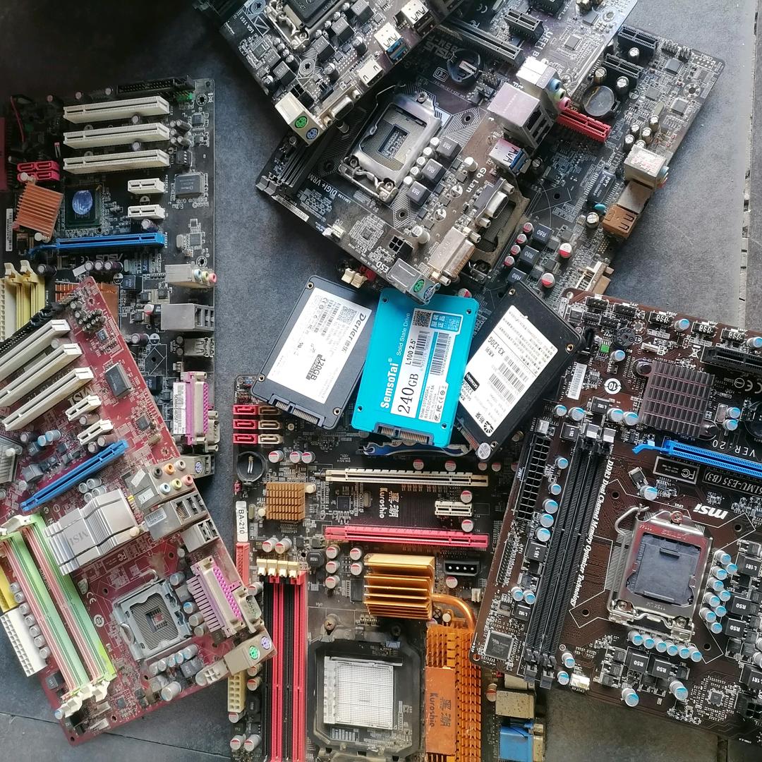 硬盘  显卡  主板