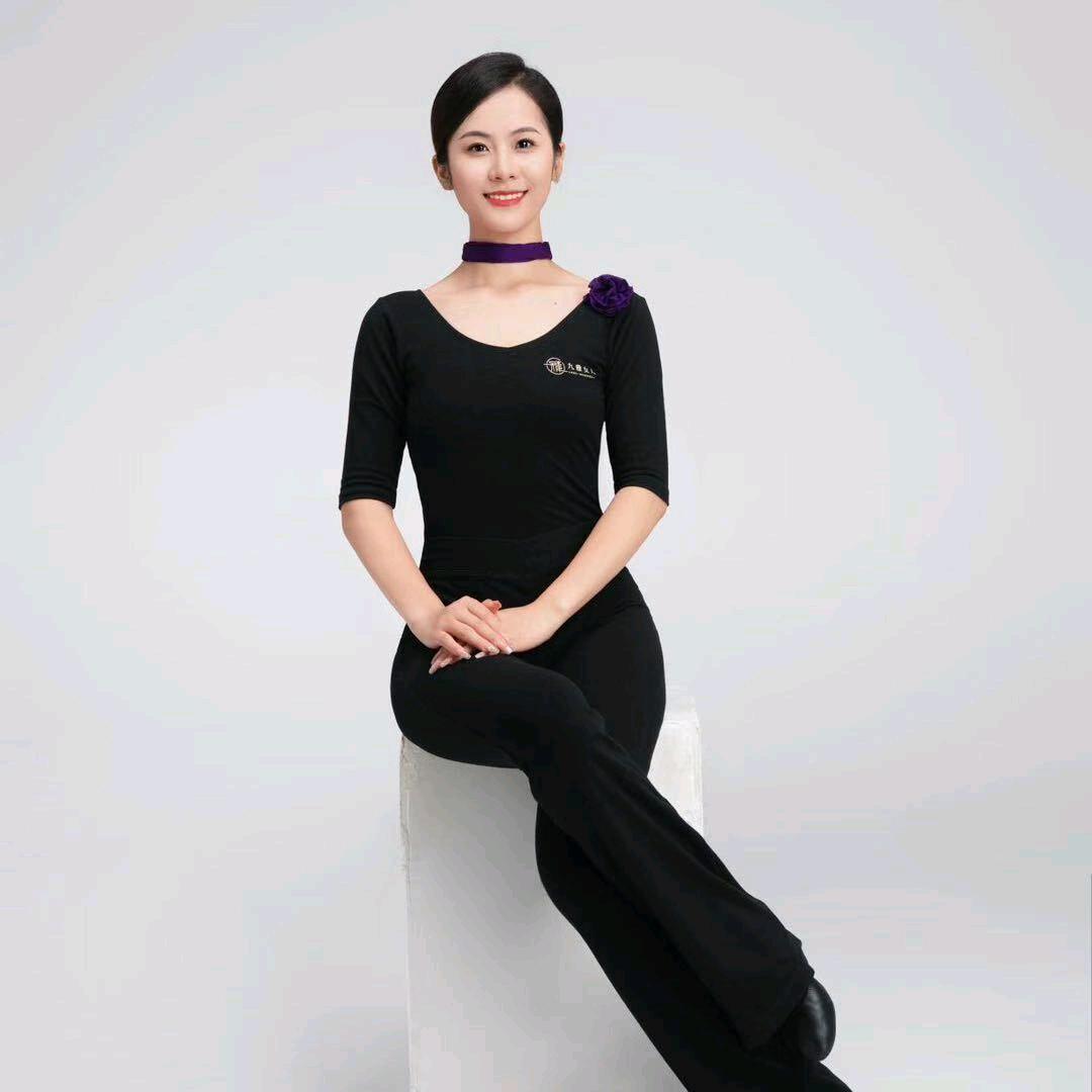 雅雅形体美学