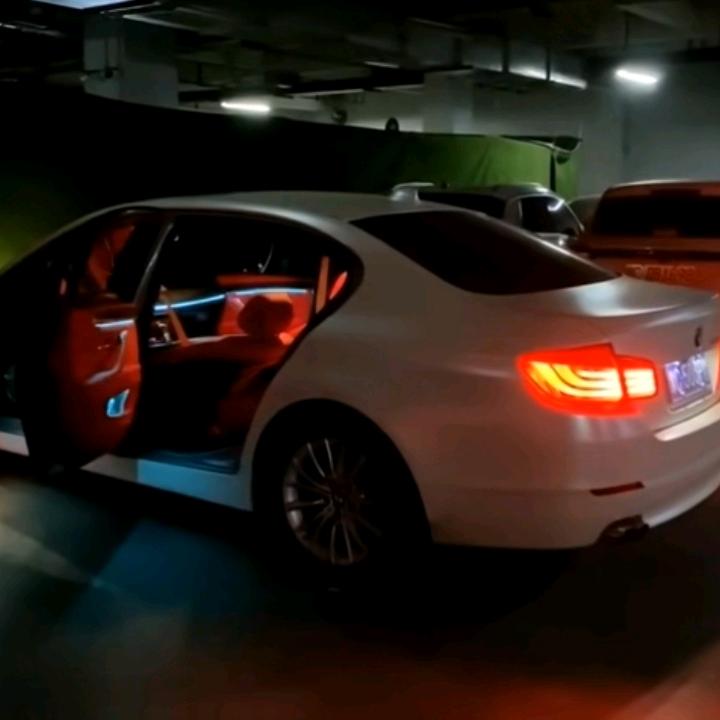 客服经理李总。