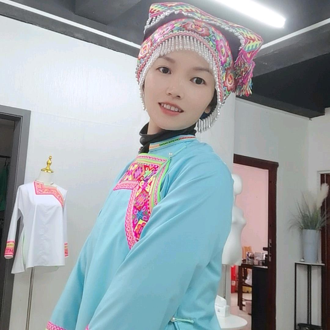 依心而行