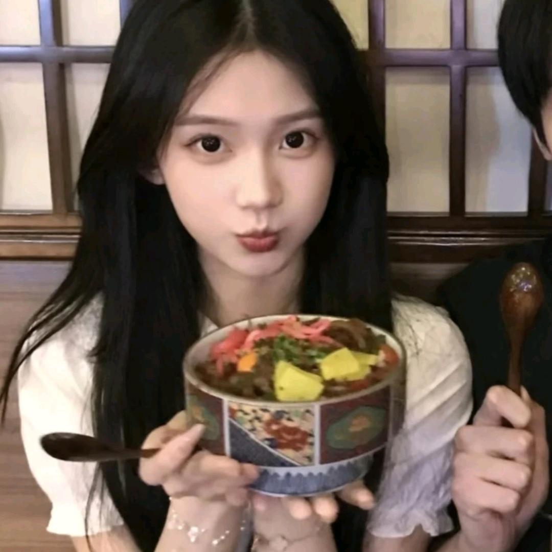 一个貌美如花的女人