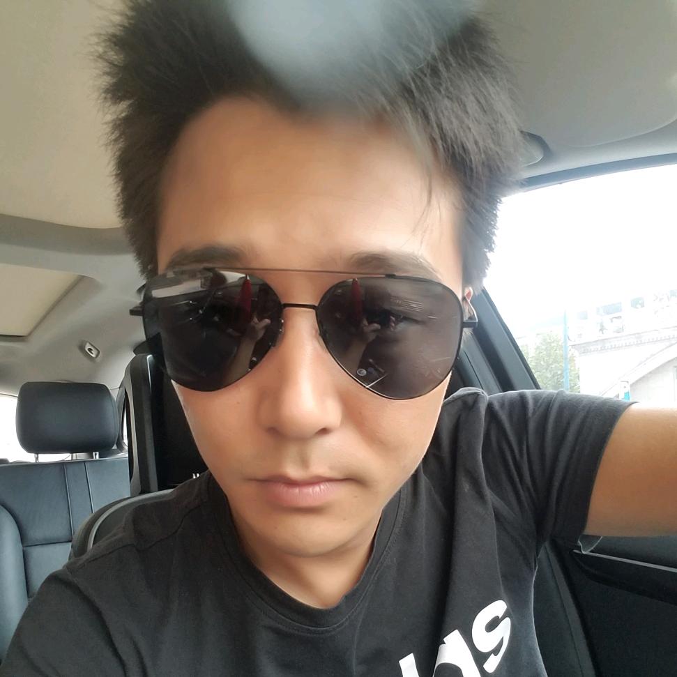 @许龙