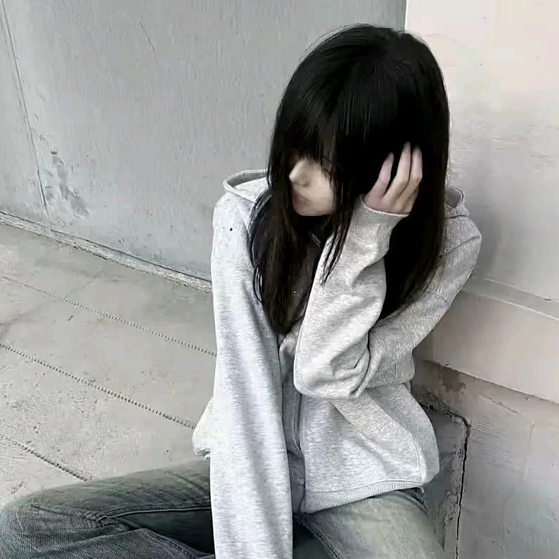 不认真的雪头像