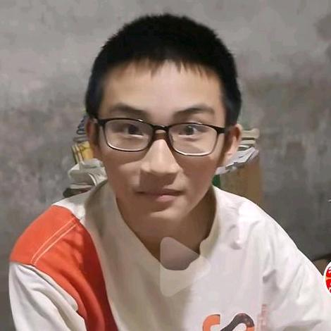 放🐑🐑的小哥哥