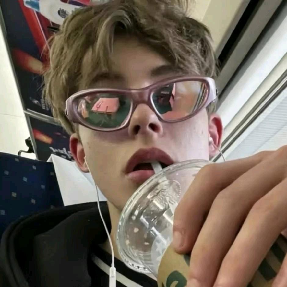 燕郊发型师小伟