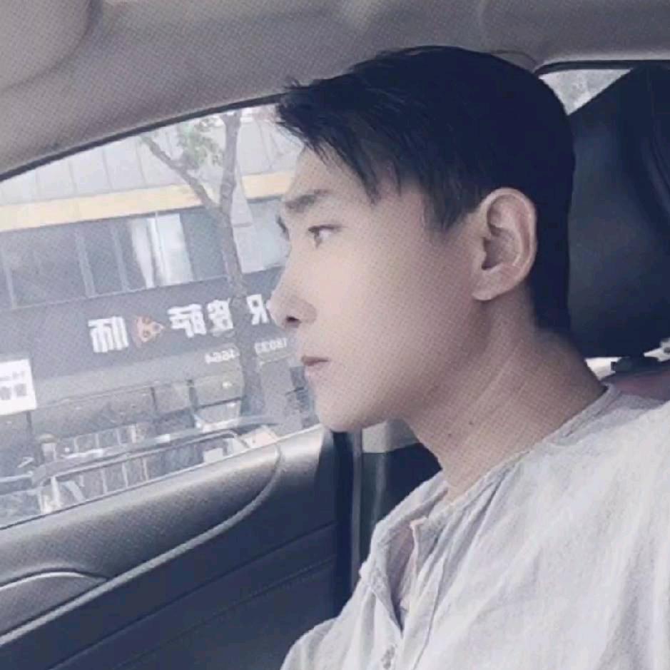 自恋的小老头