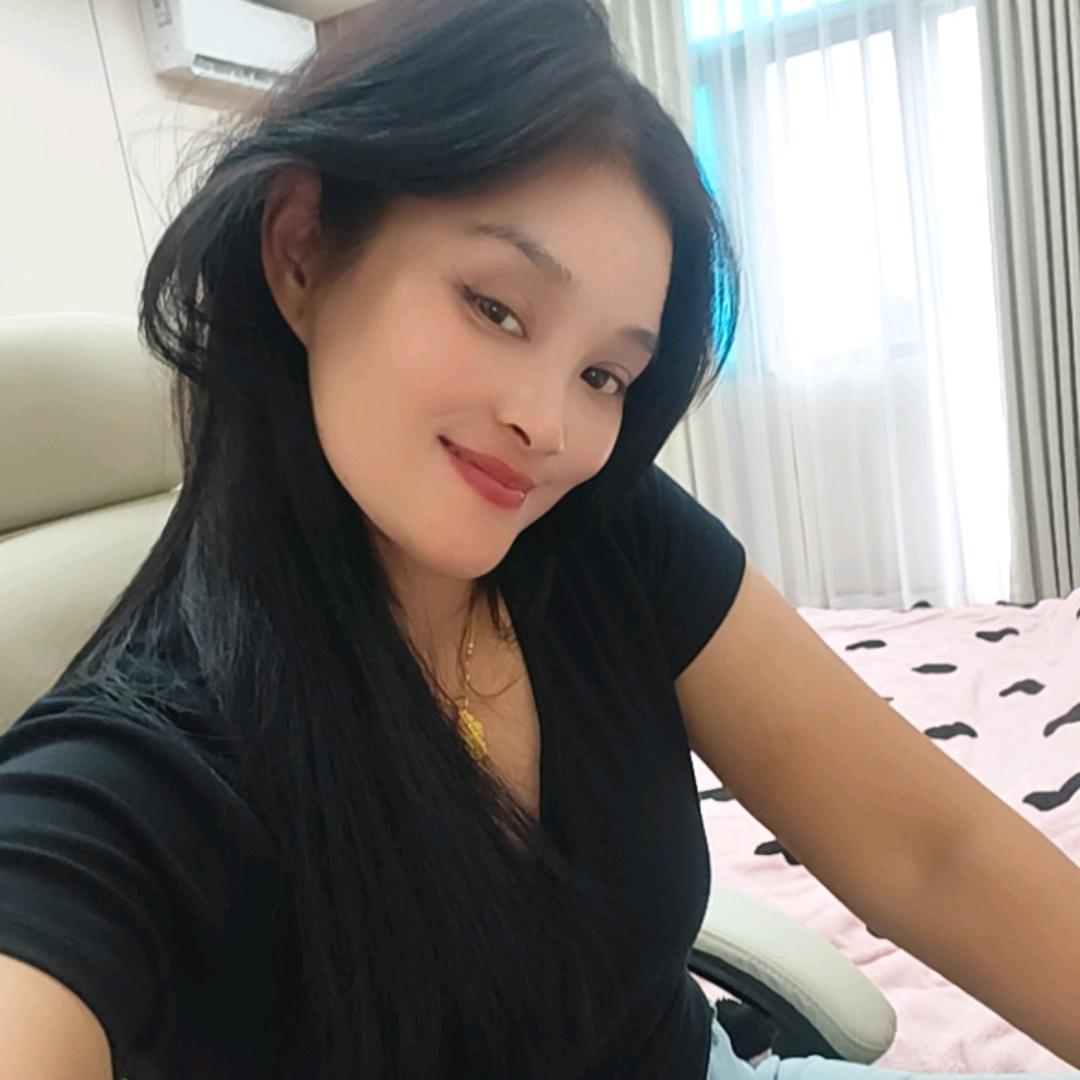 吴恋恋   (白羊座女人)