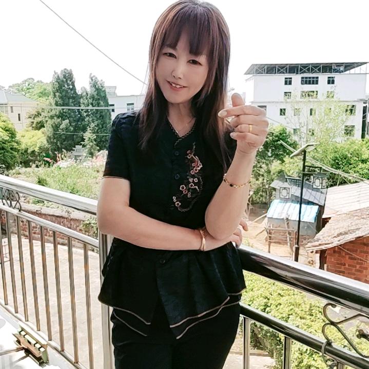 💃🏻爱跳舞的农村刘姐🌹🌹🌹