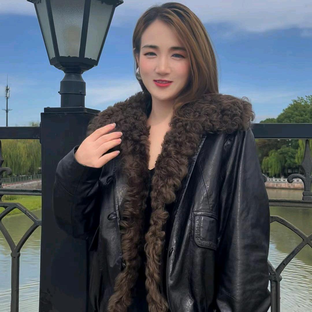 澜茹皮草服饰