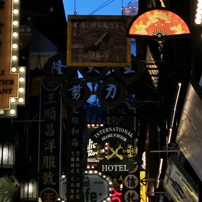 菠萝🍍821