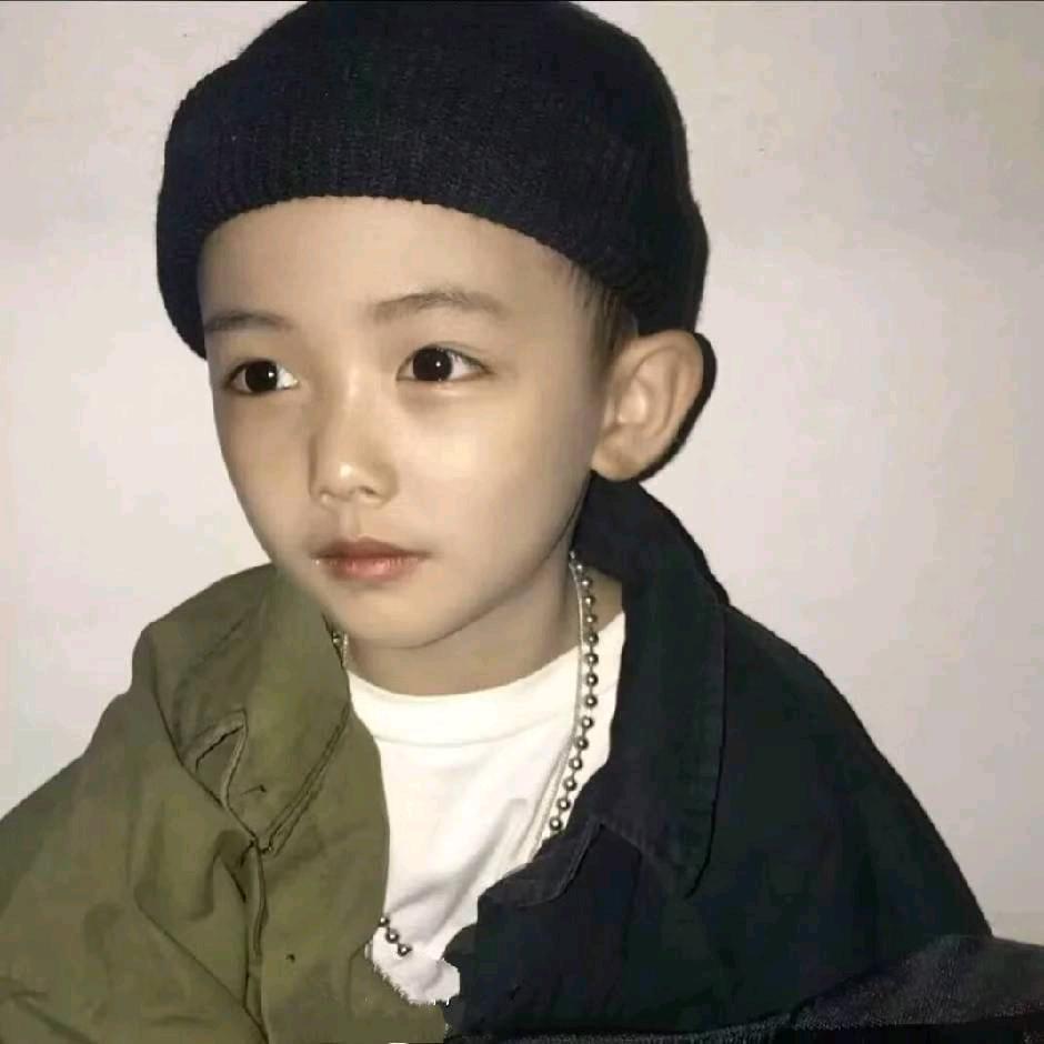 @ت乐چ 𖤐喜*̩̩͙⸝⋆