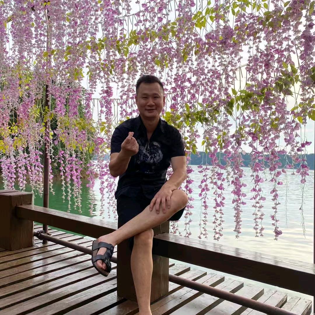 门窗厂家刘毅