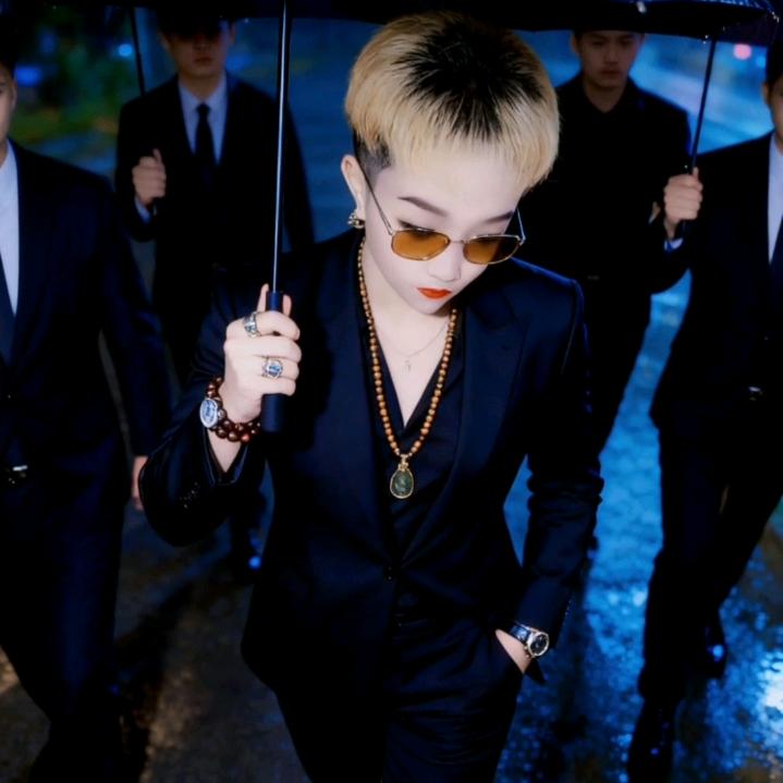 ༺独来༄༒༅独往༻