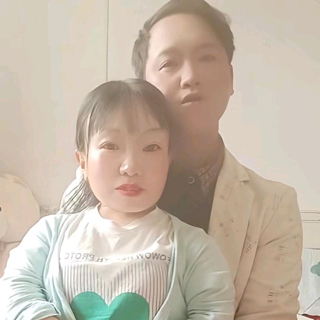 （单亲）袖珍三宝妈