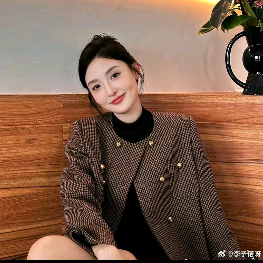李予诺（爆款精选）