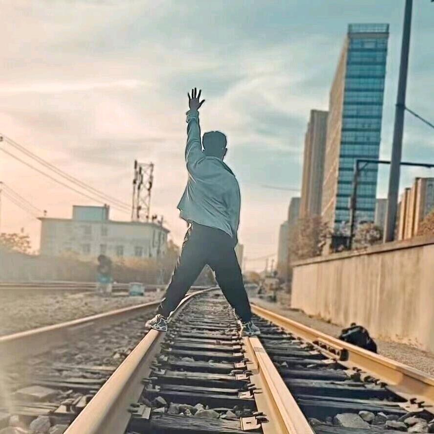 骁骁旅行者