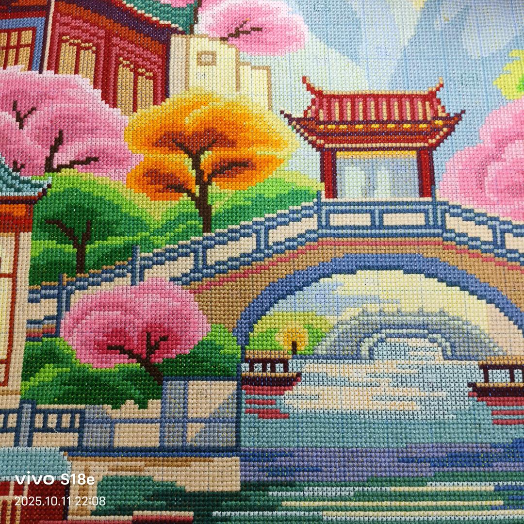 潇潇(接代绣)