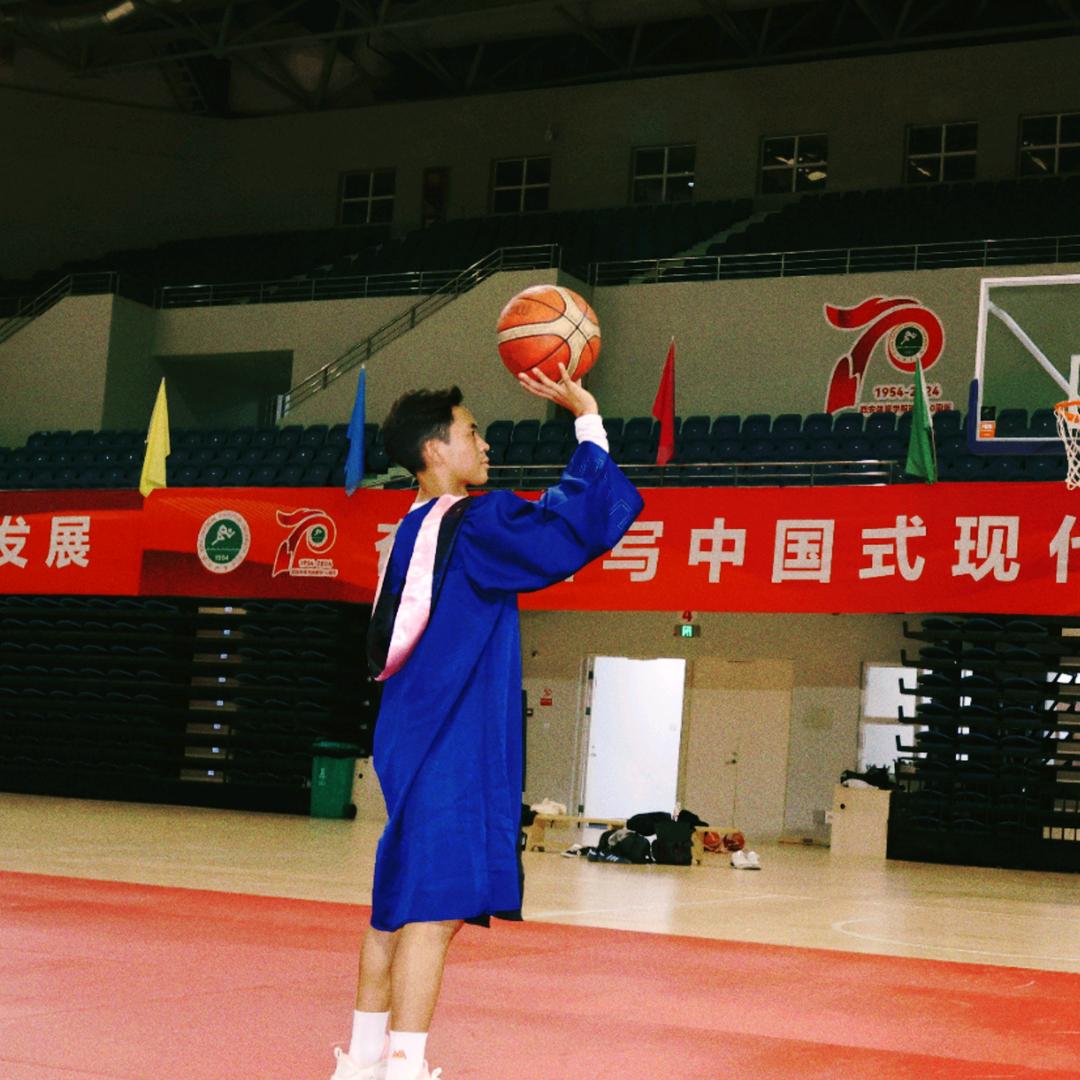 成都某某大学某某某