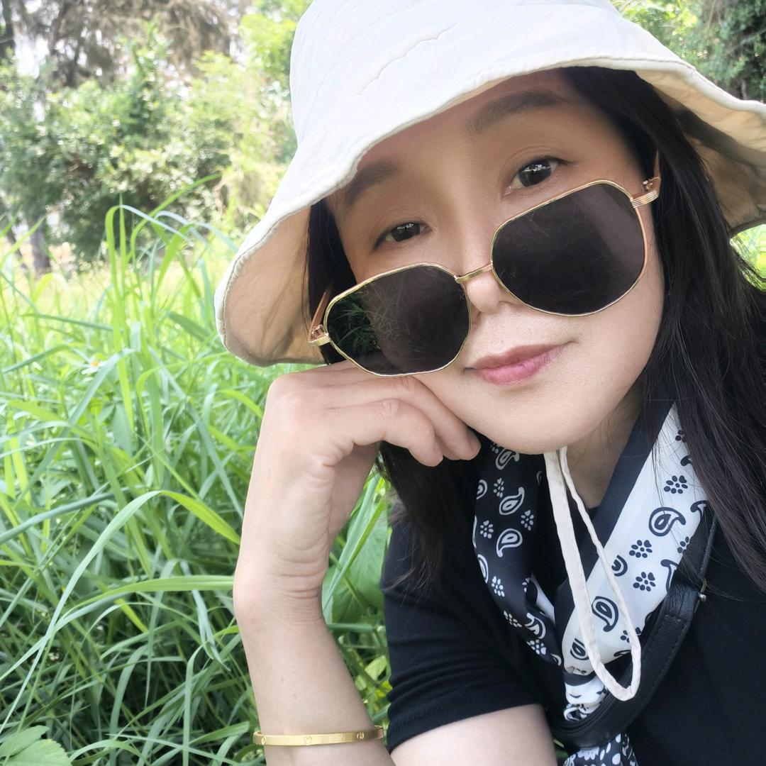 红姐（奶奶级）